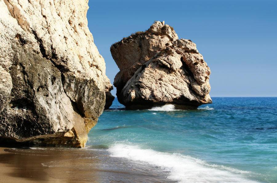 Αφιέρωμα στην Κύπρο μας, μια όμορφη και παράξενη πατρίδα