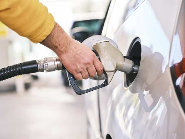 Βρείτε την φθηνότερη βενζίνη δίπλα σας