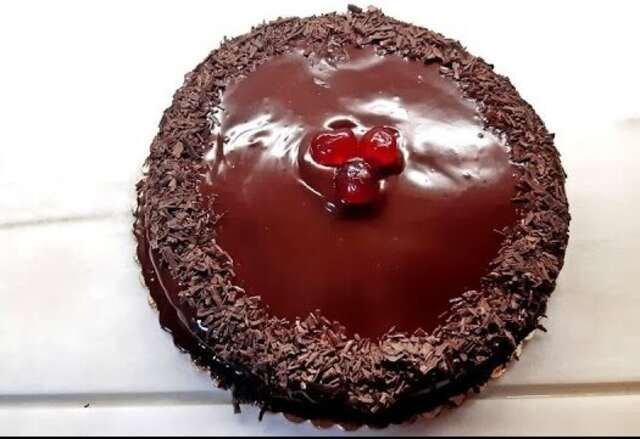 Σοκολατένιο κέικ με μόνο δύο υλικά